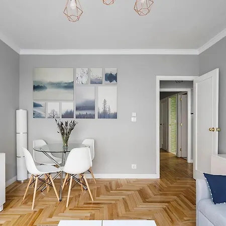 Oporto 4 Apartment *